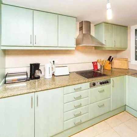 Villa Jarama - Elegante Cerca De La Playa